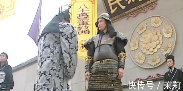 宋江|《水浒传》他也是八十万禁军教头,为了逞威风,被辽将斩成两段!