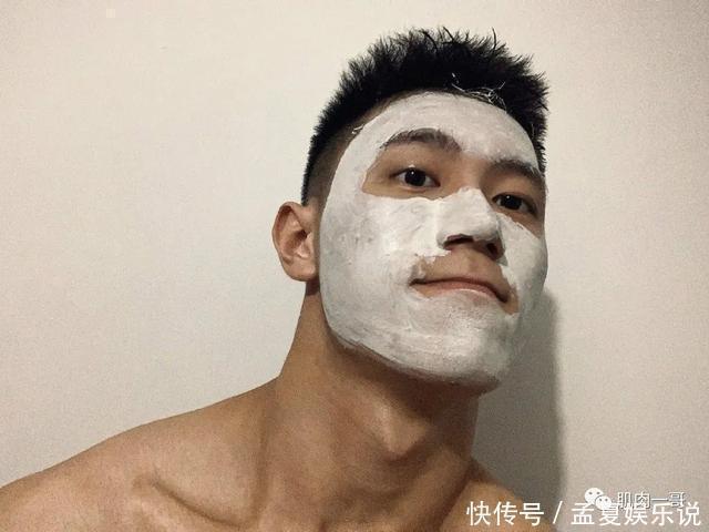 阳光帅气|183cm筋肉大学生酷爱穿灰裤子,这身材太上头了