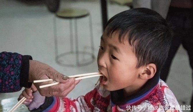 剩菜剩饭|“妈妈我好饿”,家长这3种“敷衍”早餐,会让孩子身体发育迟缓