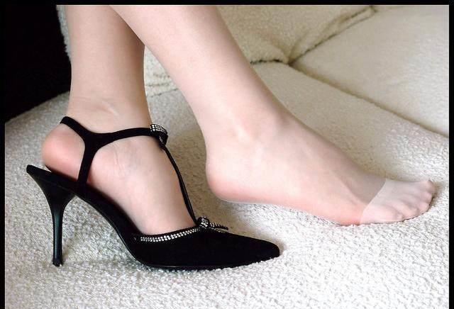 女神|夏日想要与众不同的美,你需要这双美鞋,分分钟化身女神