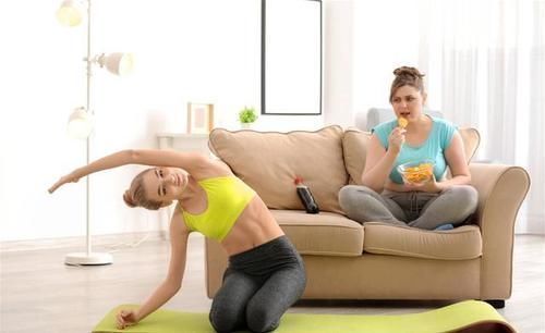 过度肥胖|致减肥人士:吃晚餐时记住“4句话”,体重或能慢慢往下降