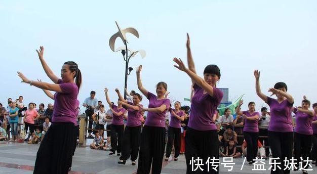 脑垂体|建议更年期女性：不想被失眠折磨，可以常吃“一素”，助失眠好转