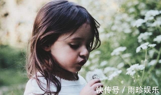 孩子|心理学家研究娃出现这5种迹象,很可能你在培养一个自卑的孩子