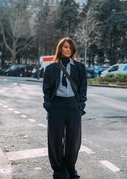 ?女人不管多大年纪，穿阔腿裤牢记这3个“搭配套路”，显瘦又减龄