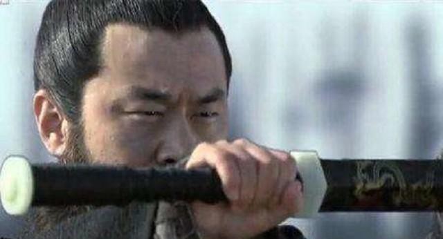 岳飞!中国历史上的九大名剑,最后一把宝剑,岳飞用它杀死了上千金兵