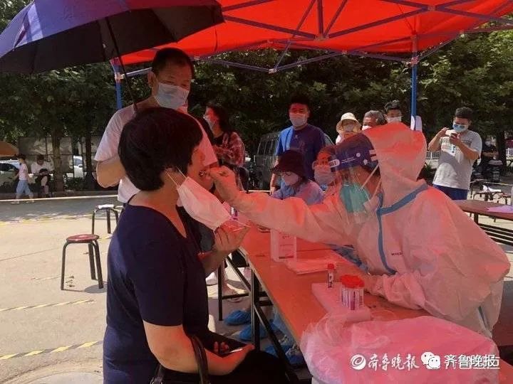 疾控中心|烟台抗疫,这一幕破防了!凌晨4点,她蜷缩在储物间的纸箱里睡着了