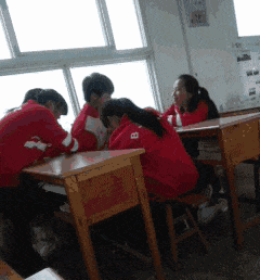 |搞笑GIF:闺蜜说她找到了男朋友,差点我就相信了