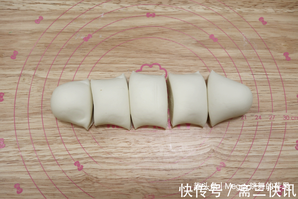 面粉|开春了，蒸几个“春色满园”的馒头，暄软好吃比老方法省60分钟