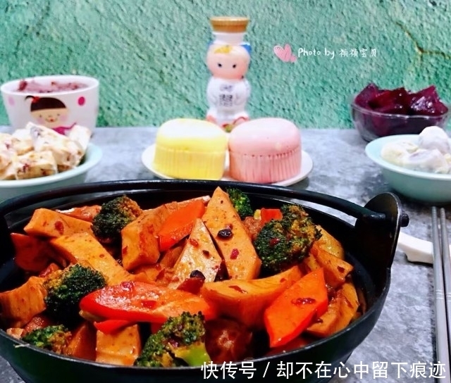 干锅千叶豆腐,香辣可口,堪称米饭杀手