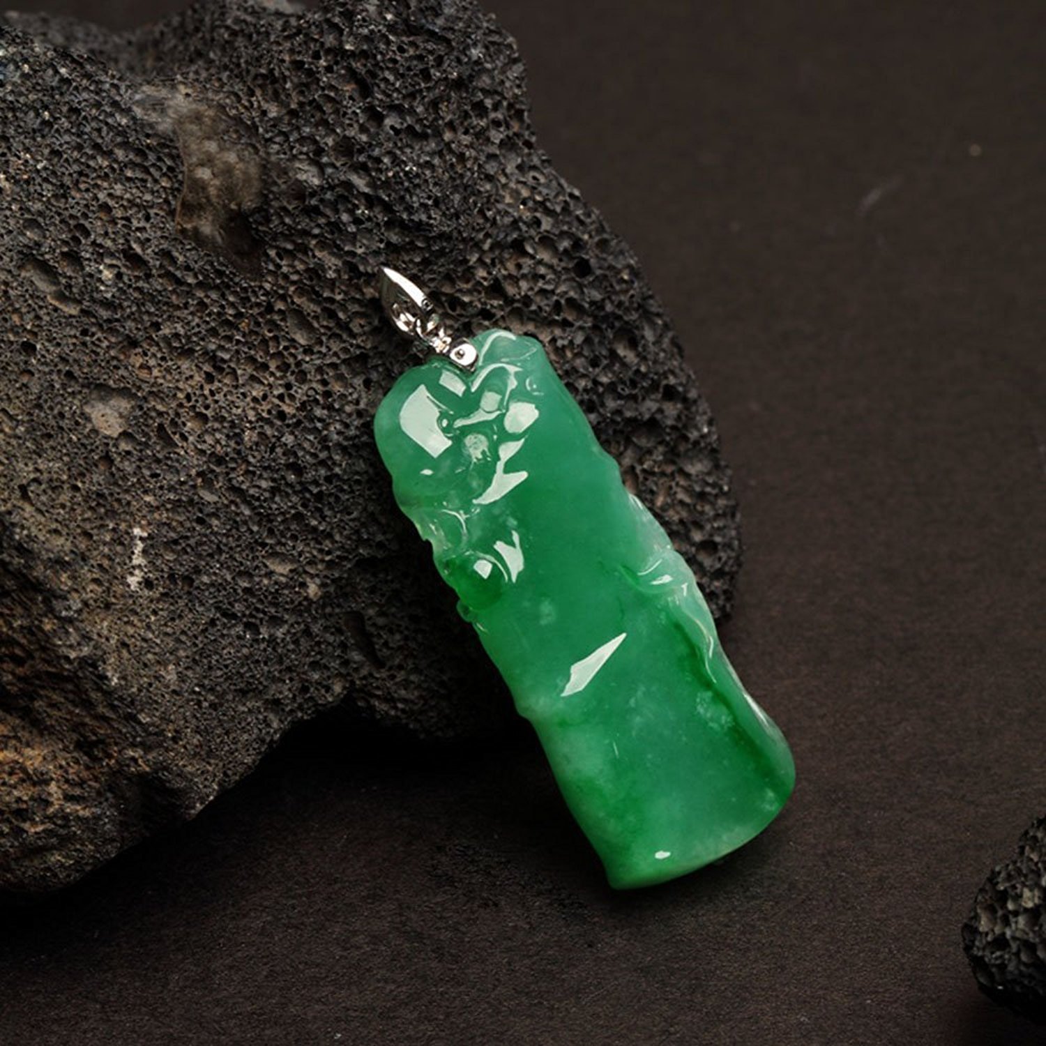 翡翠|竹节翡翠坠子,是什么寓意?