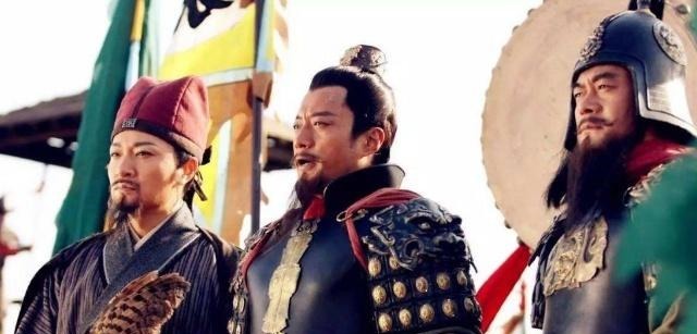 武艺！纵观整部《水浒传》，打败林冲的不是卢俊义也不是关胜而是此人！