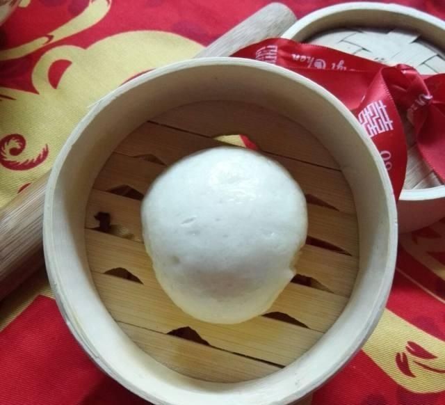 三味馒头,香甜松软,越嚼越香,吃一次还想吃第二次