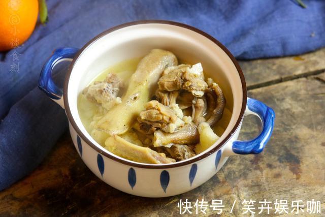 味道|炖老鸭汤时,别直接下锅炖,多加“2步”,汤汁浓郁味道鲜,解馋