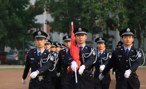 考上|两所高校，考上基本“铁饭碗”！一所直接是“干部”！录取分不高