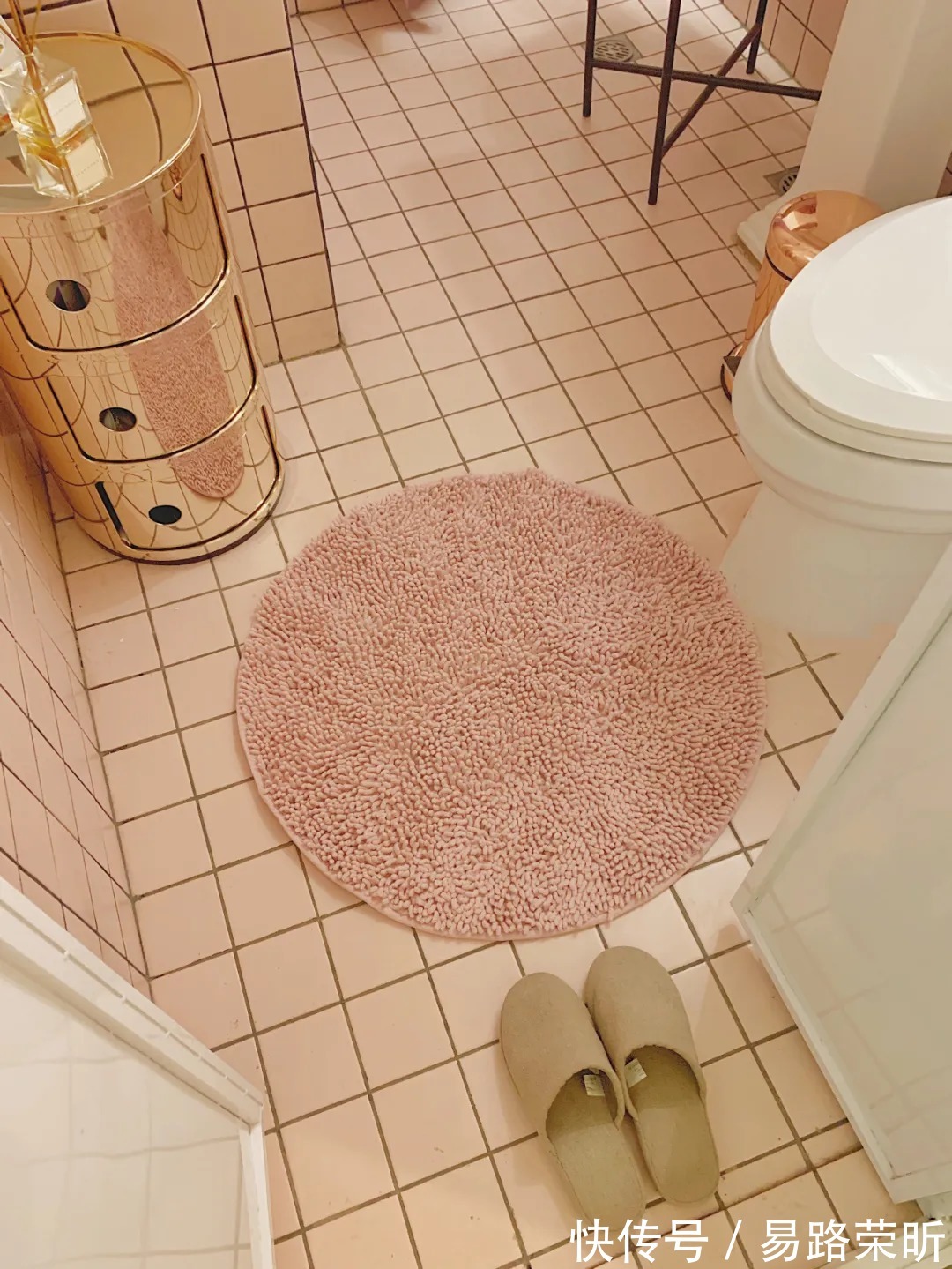 个性|60平方的两居室,把个性想法展现得淋漓尽致,房子虽然小,但装成了心中的那个样子!