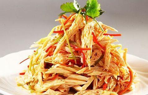 增强体质|女性不想变黄脸婆,推荐常吃3种食物,排毒养颜、增强体质!