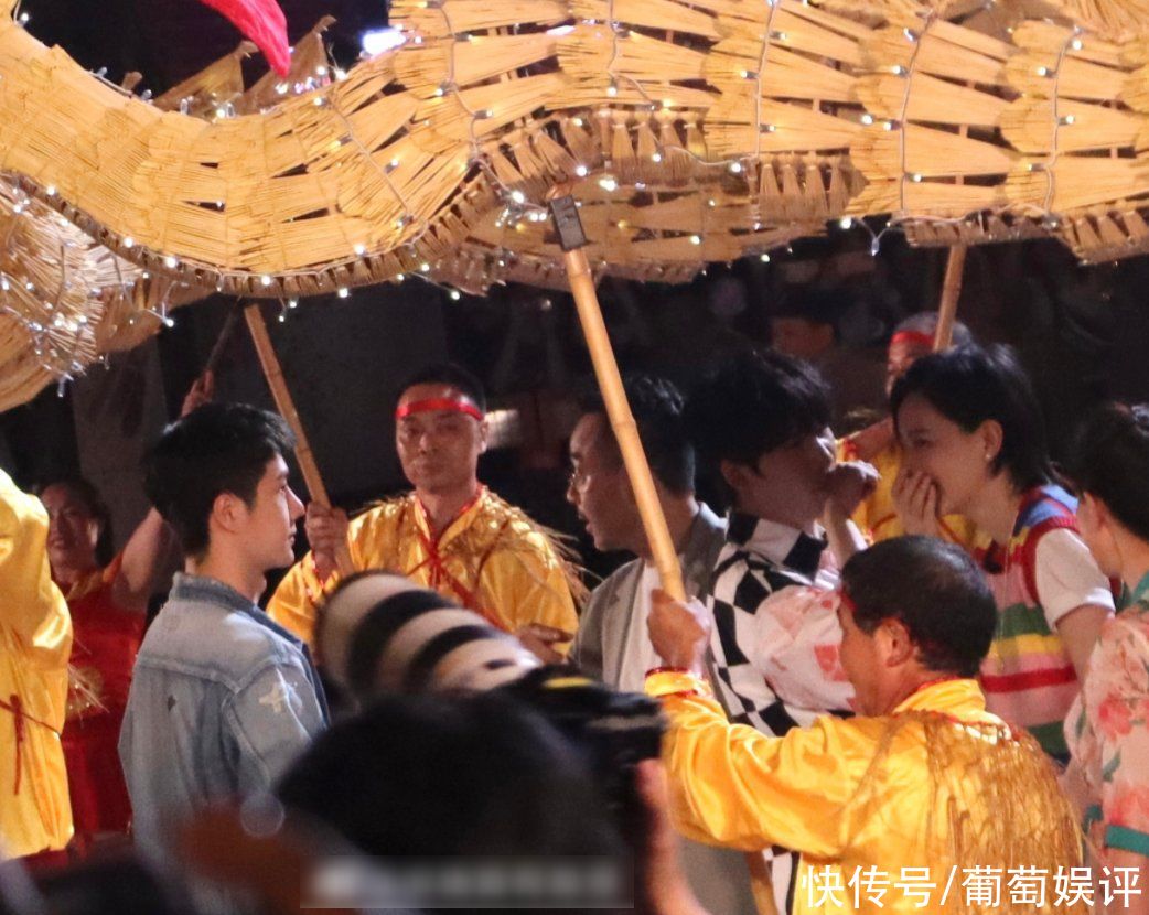 颜值|《天天向上》乐山路透,离开了百万修图师后,王一博颜值没搞错吧