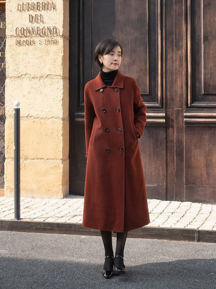 小蛮腰 职场女王不能缺的大衣穿搭,大气中又有小心机,学到就是赚到!