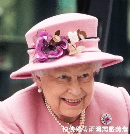 王室|英女王有5千顶帽子,戴安娜帽子戴得最美艳,俩姐妹帽子有点尴尬