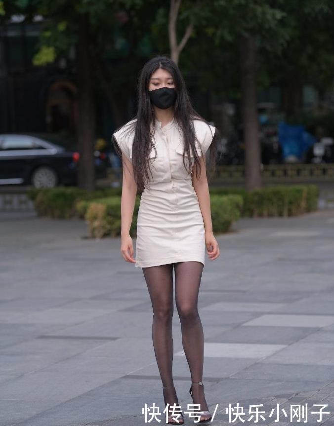 女人|如果说女人像水,那么这美女就可以水滴石穿!呈现出不一样的味道