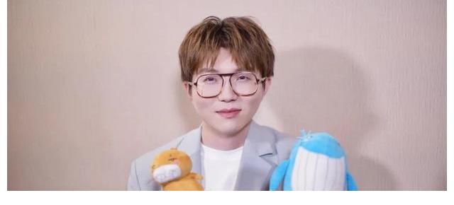 新专辑|专访丨毛不易：年轻人只是不想谈消耗自己的恋爱