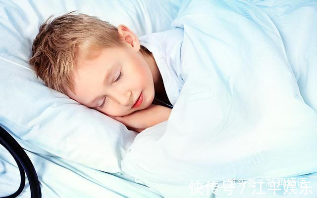 生长激素|孩子进入身高“猛涨期”,身体有4个表现,父母忽视娃少长10公分