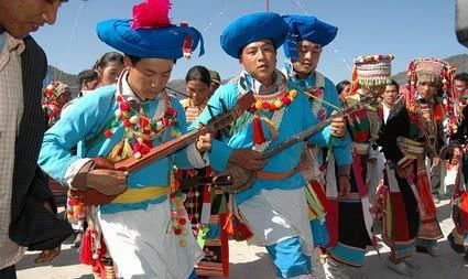  民族|汉人在此国被划分为三个民族，其中两个民族，划分依据很奇特