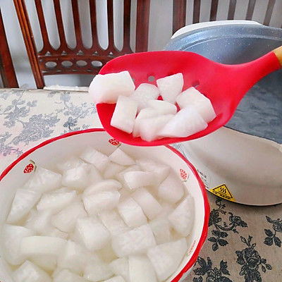 米饭只配一碗饭,我也会选#精致一人食#酱烧白萝卜