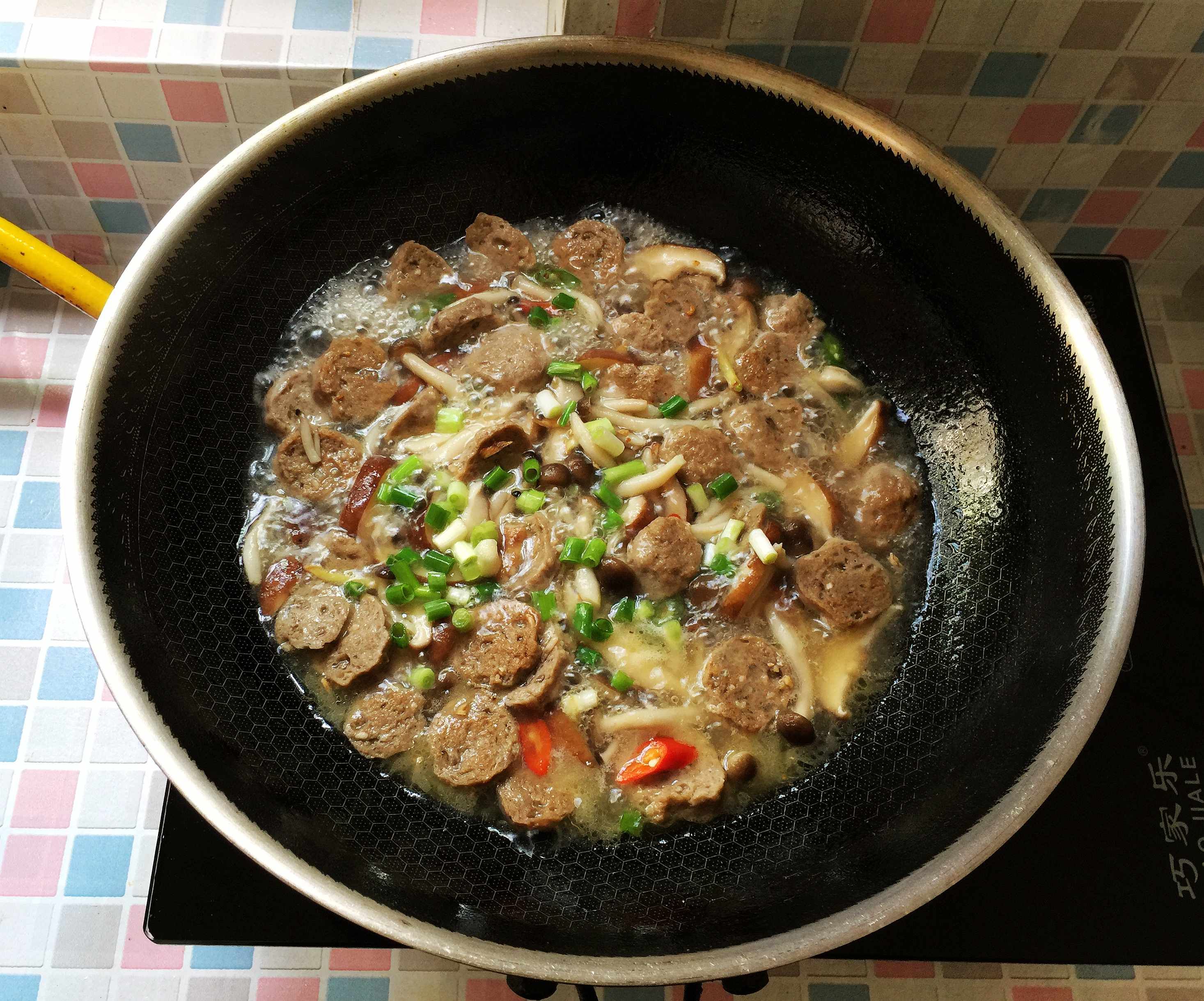  条腿|我家冬天常吃的菜，菜汤一锅10分钟上桌，鲜美营养，暖胃不怕冷