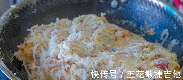 冬天多吃白萝卜，教你最好吃的做法，外焦里嫩又鲜香，上桌就光盘！