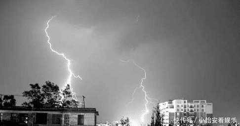 打雷天在屋内不能干什么 一定要注意这些不然会后悔!