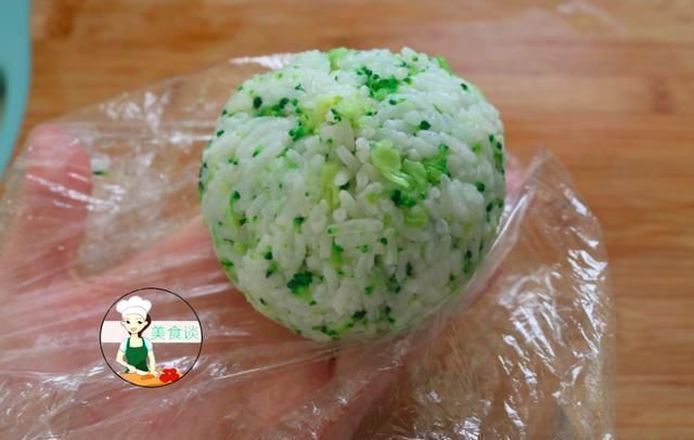 西兰花|想吃又怕胖?晚餐这样吃,简单营养,敞开吃还不长胖,就这么简单