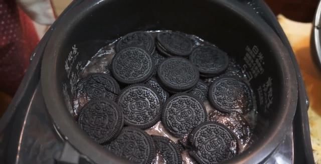 被“玩坏”的奥利奥,你都吃过哪些奥利奥黑暗料理