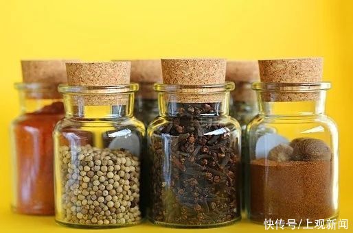 酱油、蚝油、胡椒粉……要不要放冰箱？这些必须放，但这些放不得，很多家庭都错了