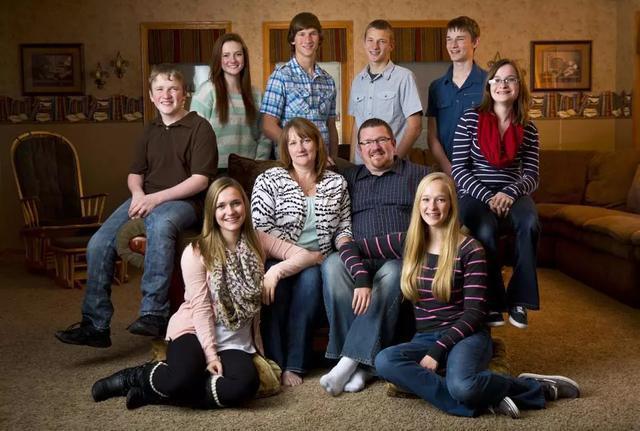 孩子|23年前,她顶着压力生下世界首例7胞胎,如今个个成材让人羡慕