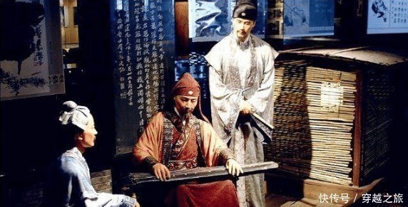 东坡&苏轼向美人献诗,前两句大失水准,后两句惊世骇俗!