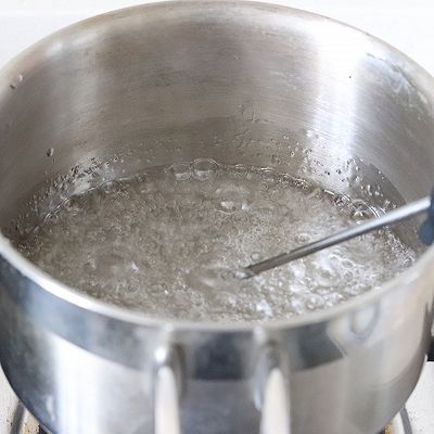 奶香浓郁牛轧糖