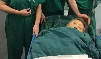 老人|清淡饮食20年,老人吃出一身毛病!医生呼吁老人别再吃太清淡了