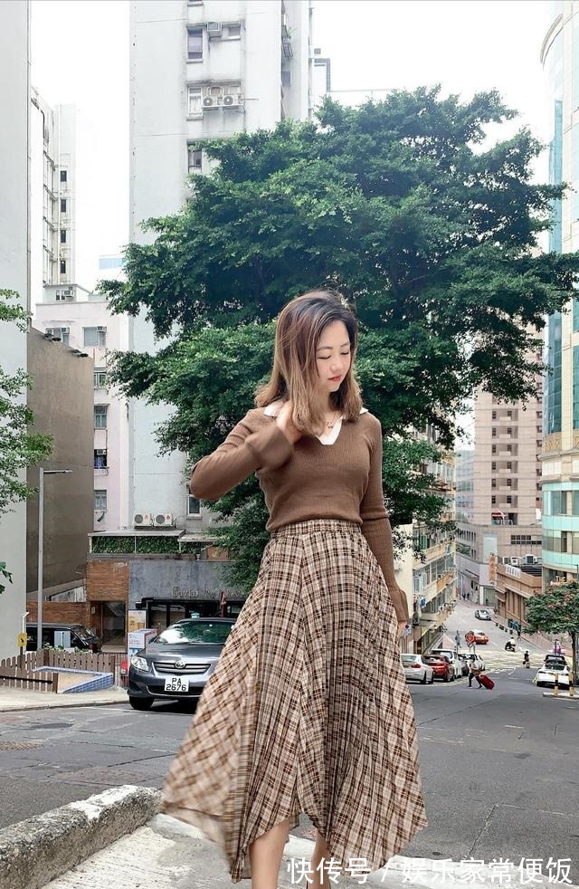 半身裙 女人再懒,也别老穿平底鞋,今夏流行“高跟鞋配裙子”,优雅时髦!