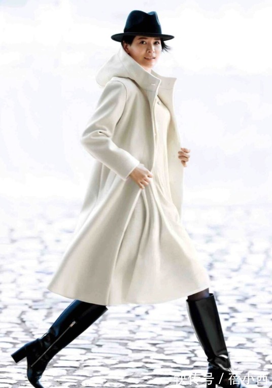 穿搭 奔三奔四了想打造精致感?跟着日本女人学大衣穿搭,优雅到骨子里