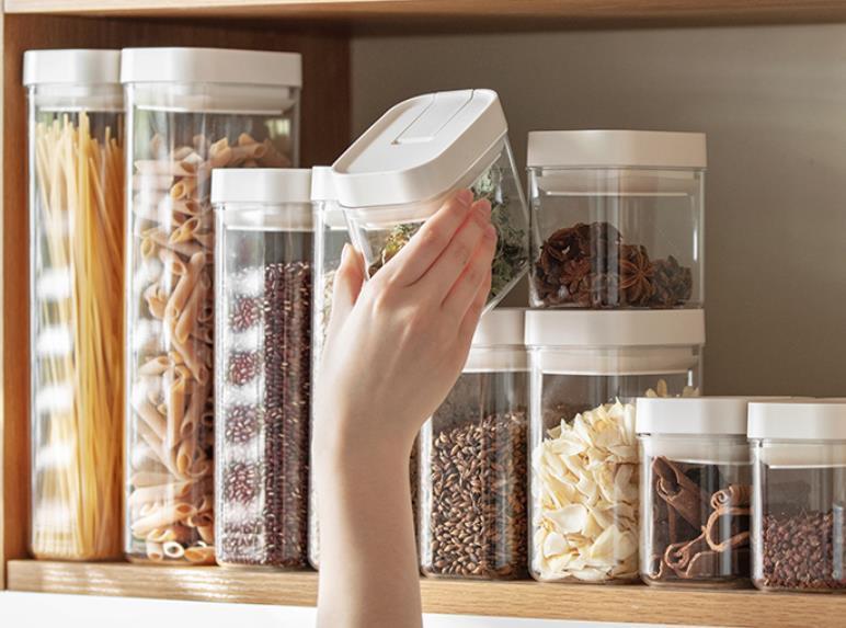 厨房|建议大家：厨房别再堆放塑料袋，学上海人的做法，干净整洁还不贵