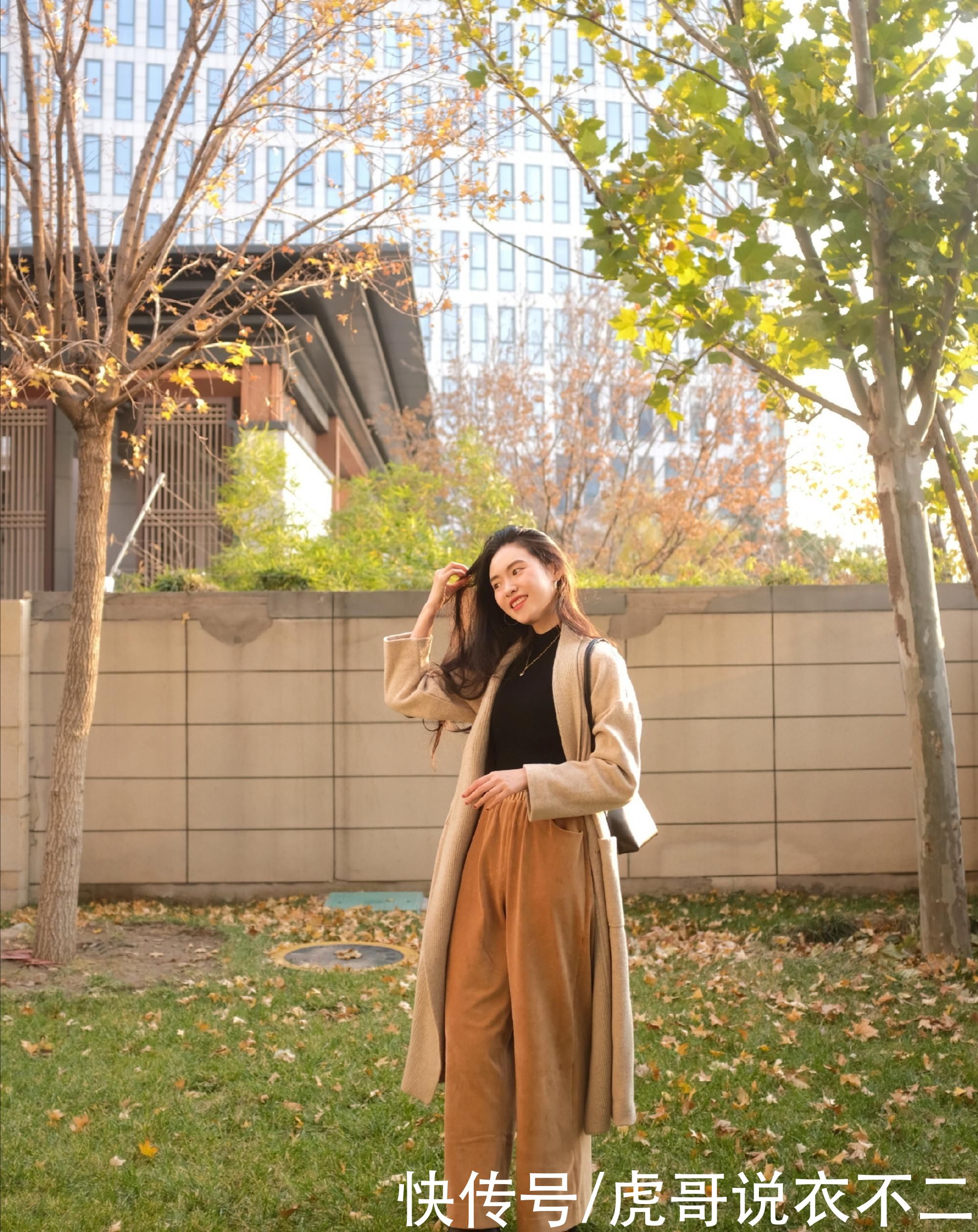 40岁女人穿对衣服“隐藏”年龄,优雅大气的穿搭,直接照着穿