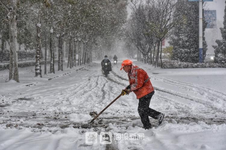 初雪|组图+视频丨德州入冬初雪如期“到货” 积雪已盖住脚背