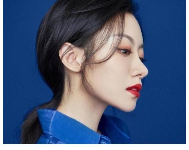 “一日為師，終身為父”，李克勤時(shí)時(shí)不忘提攜冠軍伍珂玥