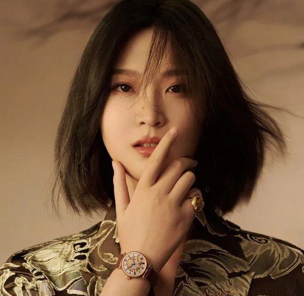 张常宁|排球女神惠若琪最新大片公布!中国风造型气质独特,直言暴露年龄