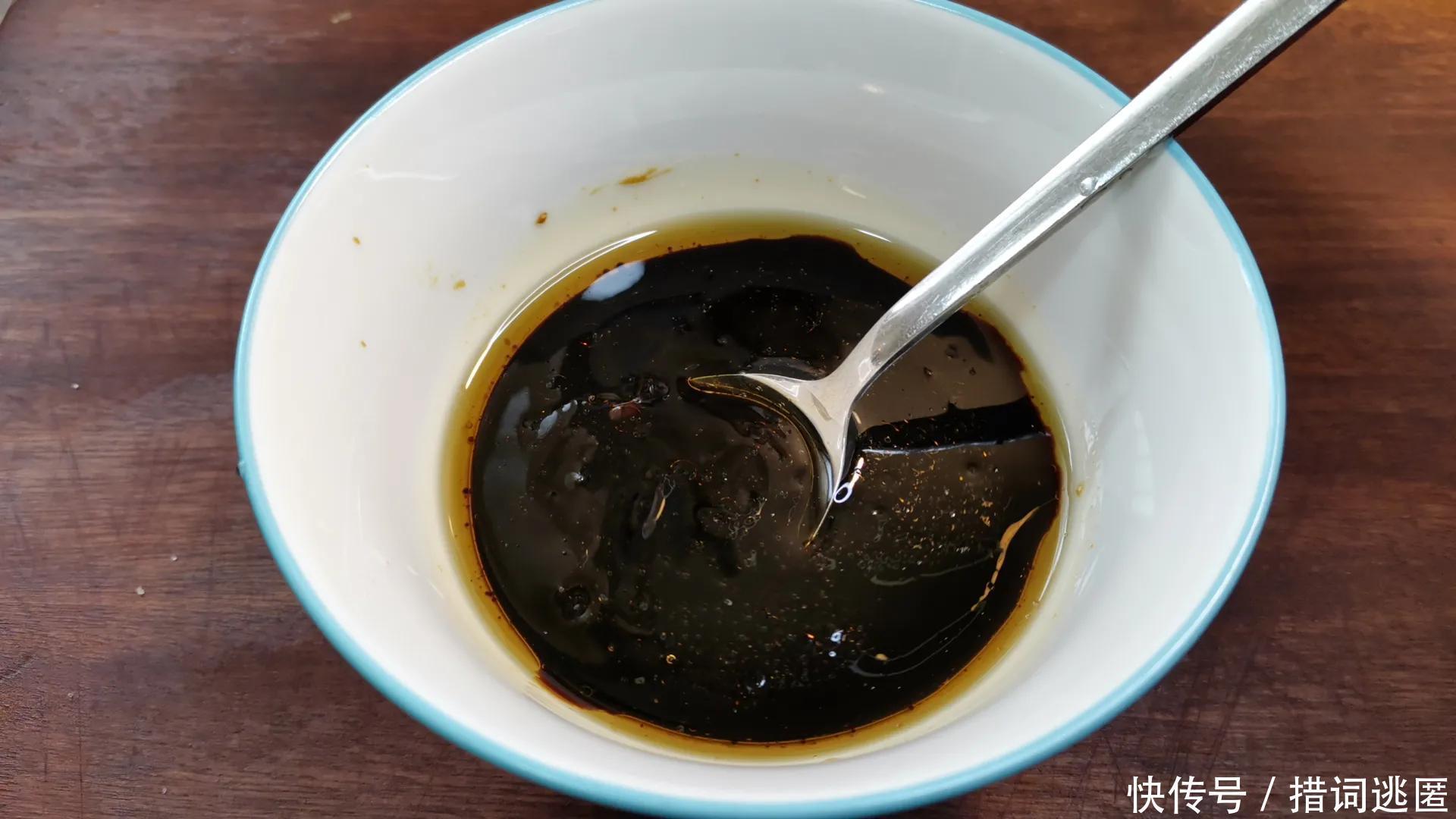 广东腊味煲仔饭怎么做才好吃记住关键这两步,焦香美味超过瘾