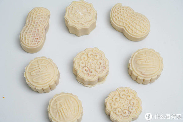 黄馅|老纪烘焙工坊 篇三十:中秋节它来了!今年教你奶黄流心月饼,好吃的不行,而且非常简单,有手就行