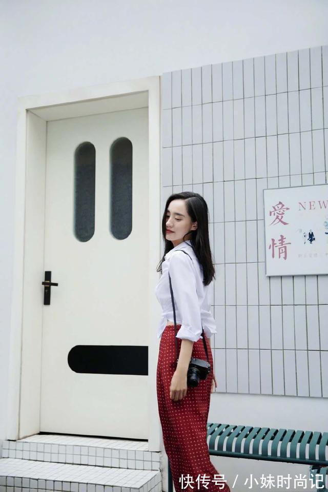 旗袍|王智美得有特点,衬衫系个结配红裙文艺复古