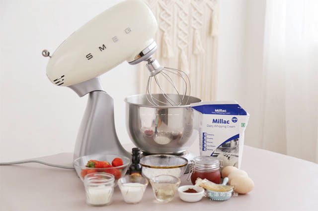  入口|学做慕斯蛋糕，掌握这些配比，做好的蛋糕入口即化，比买的还好吃