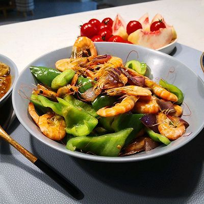 洋葱|青椒爆鲜虾